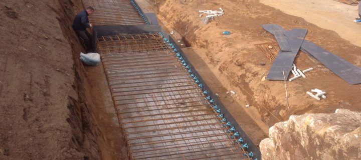 St Quivox Churchyard, Auchincrive